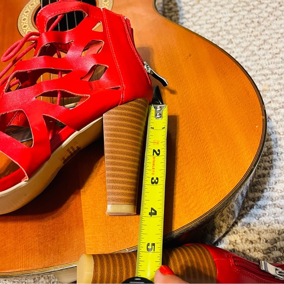 🍷Racy Zip & Tie Red Cage Free Reign Ankle Boot Heels! - Picture 7 of 12